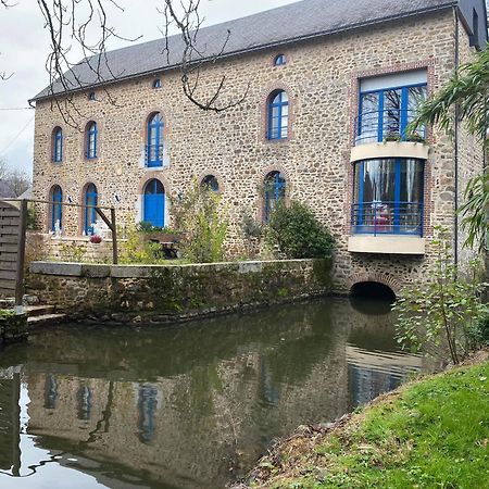 Le Moulin De Meral Montsurs ภายนอก รูปภาพ